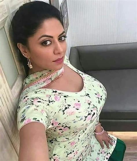 sexy aunty ki story|Ameena Aunty: Anal